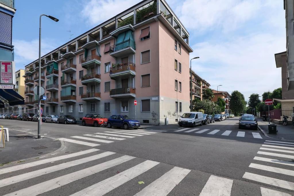 Primopiano - Astico Lejlighed Milano Eksteriør billede